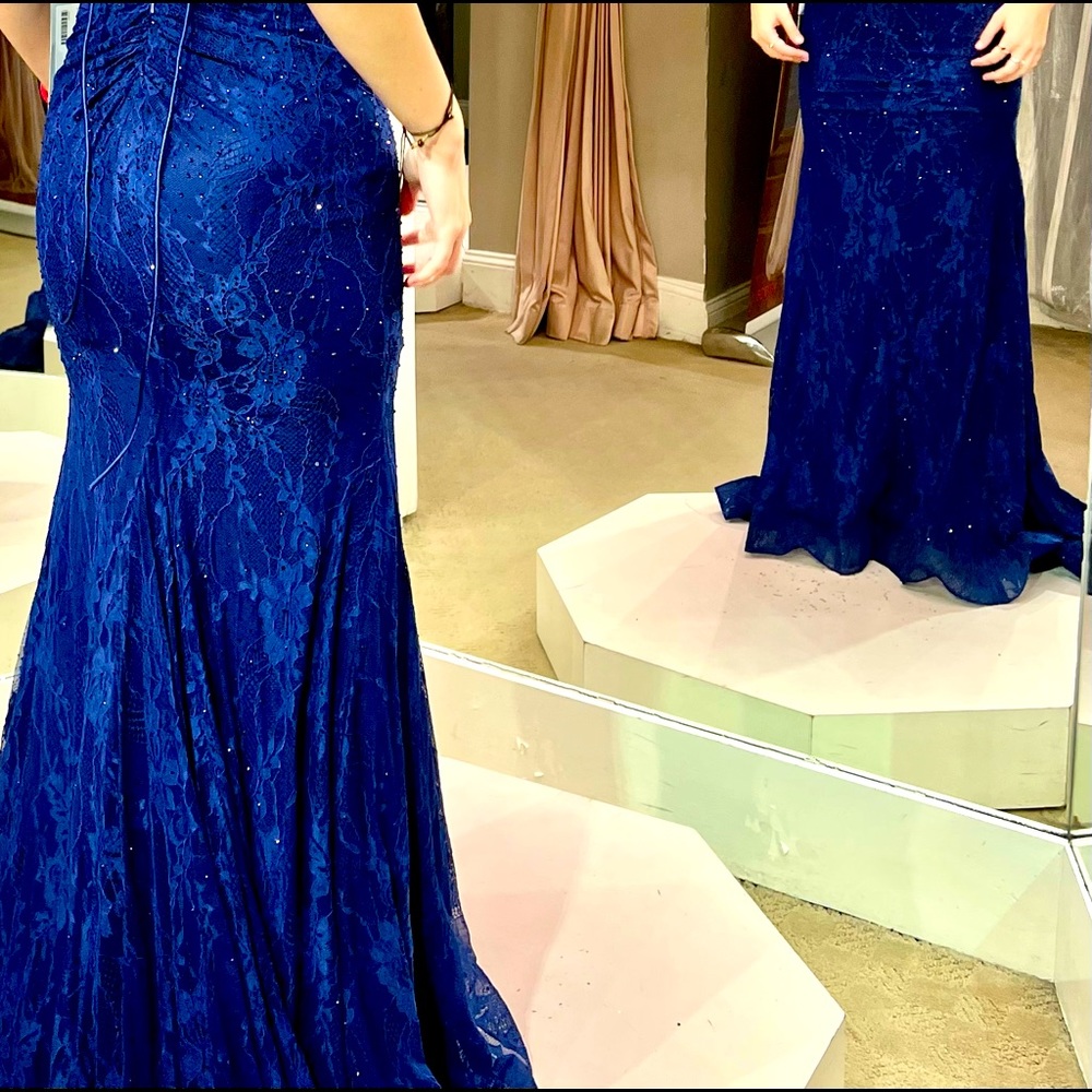 Sherri Hill size 4 prom dress. No alterations, worn once. Paid $450